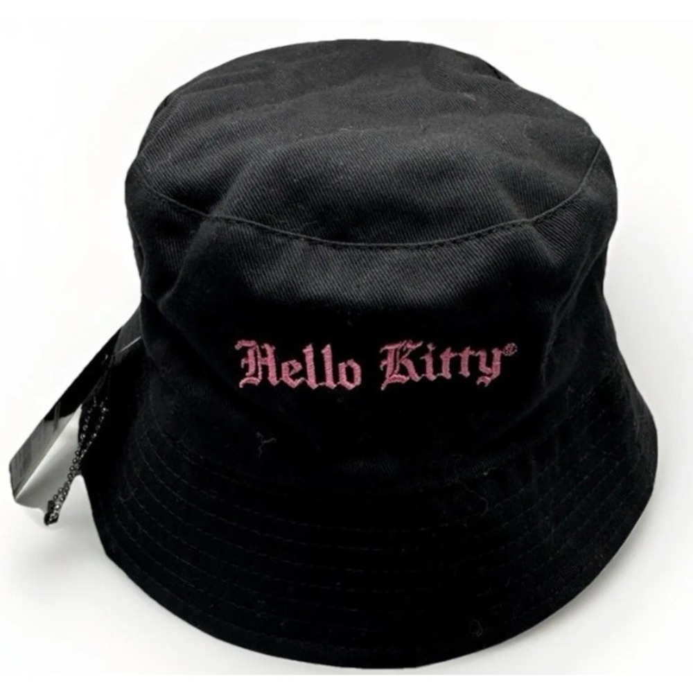 Hello Kitty Forever 21 Bucket Hat Kids OS Black Pink REVERSIBLE NWT Keychain
